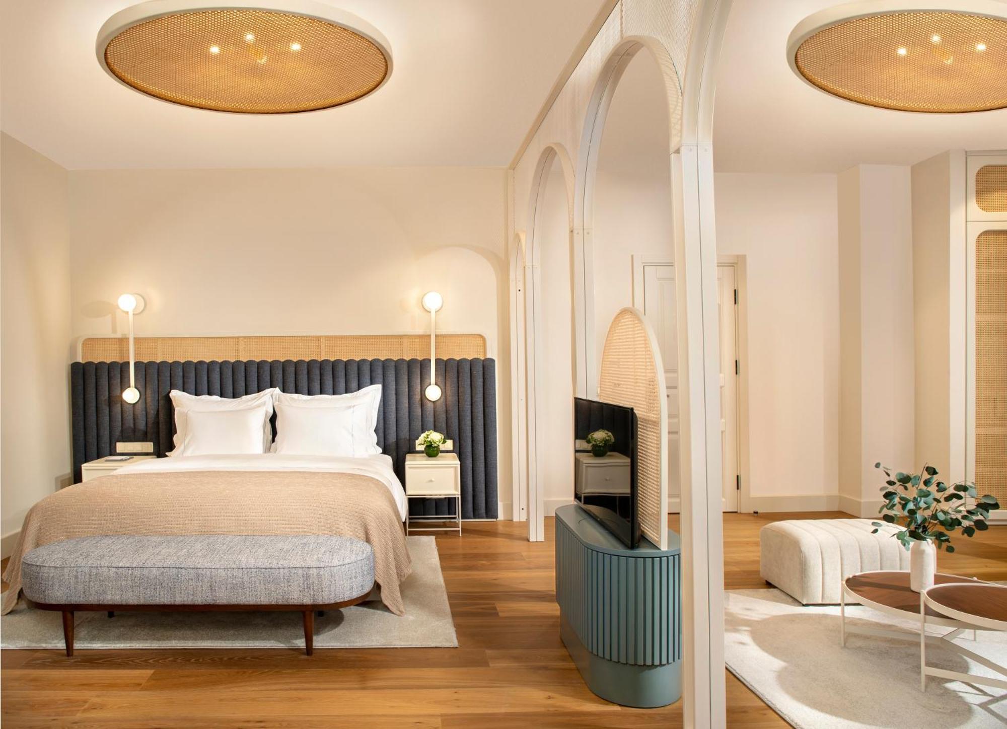 Ecole St. Pierre Hotel Истанбул Екстериор снимка