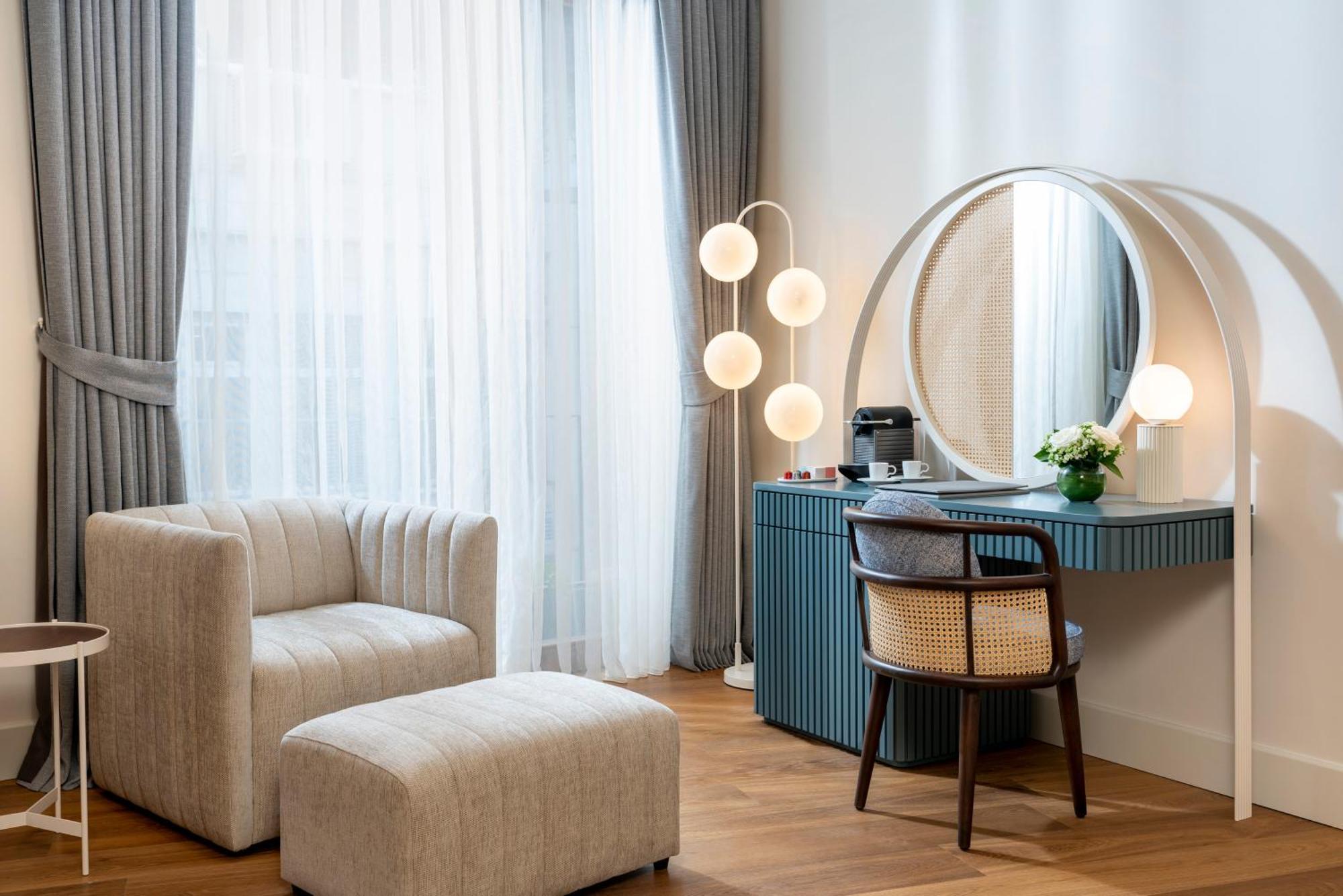 Ecole St. Pierre Hotel Истанбул Екстериор снимка